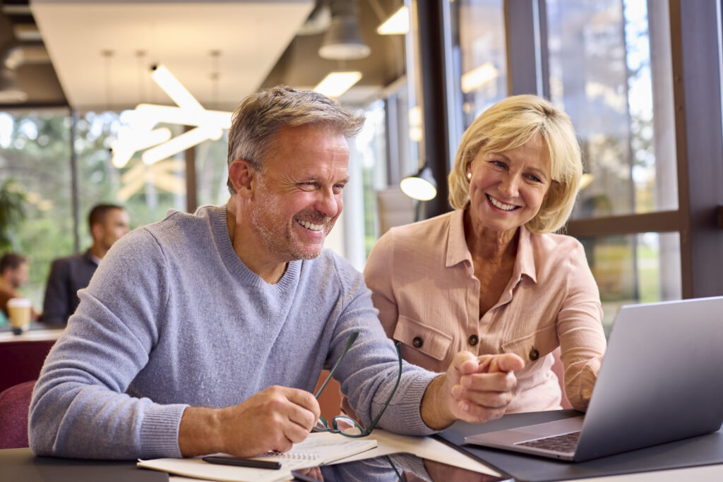 Two colleagues meeting