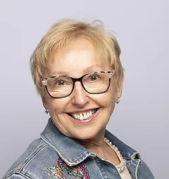 Reiniers Marsha small face only side tilt Vegas 04 26